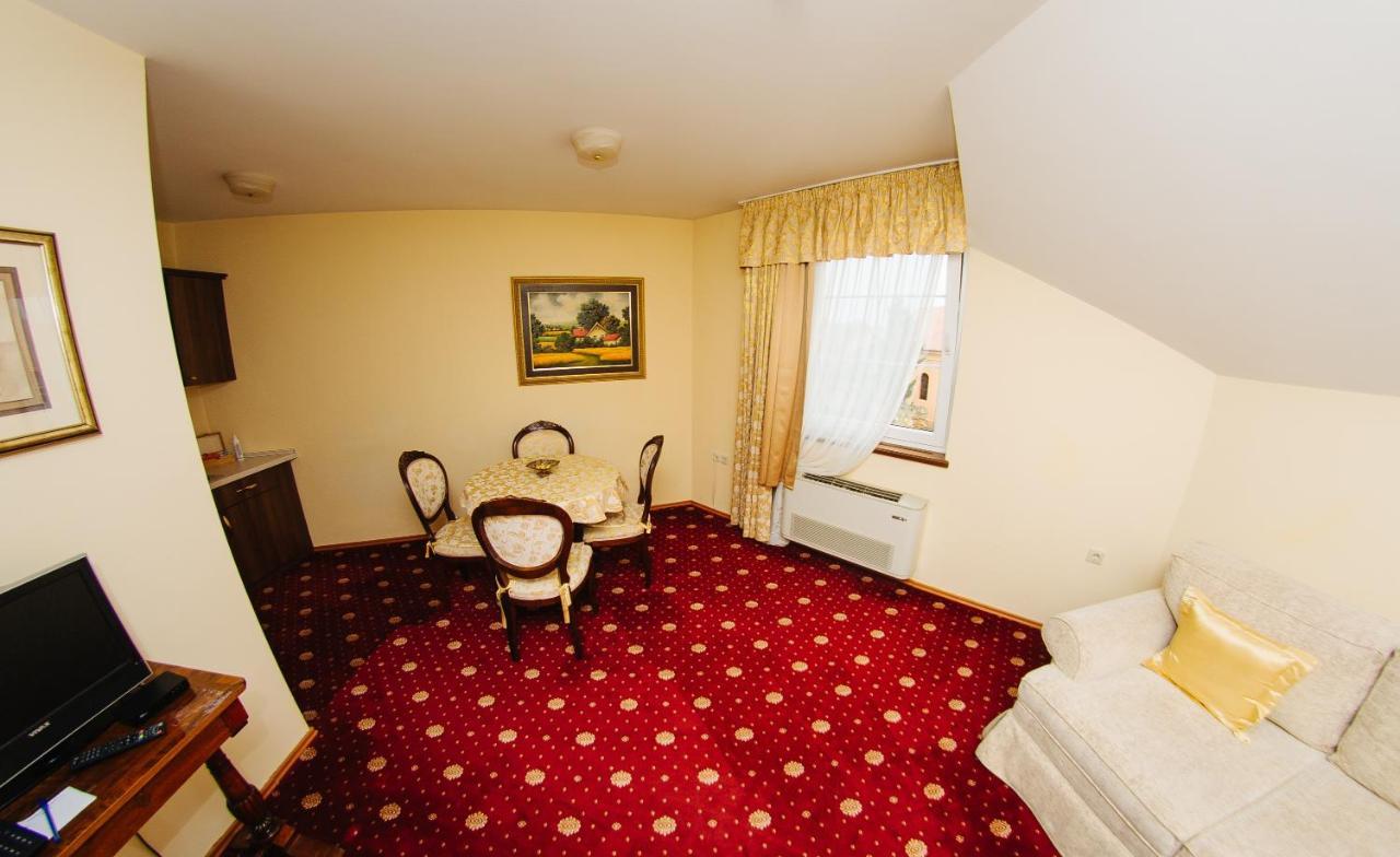 Garni Hotel Andric Sombor Esterno foto
