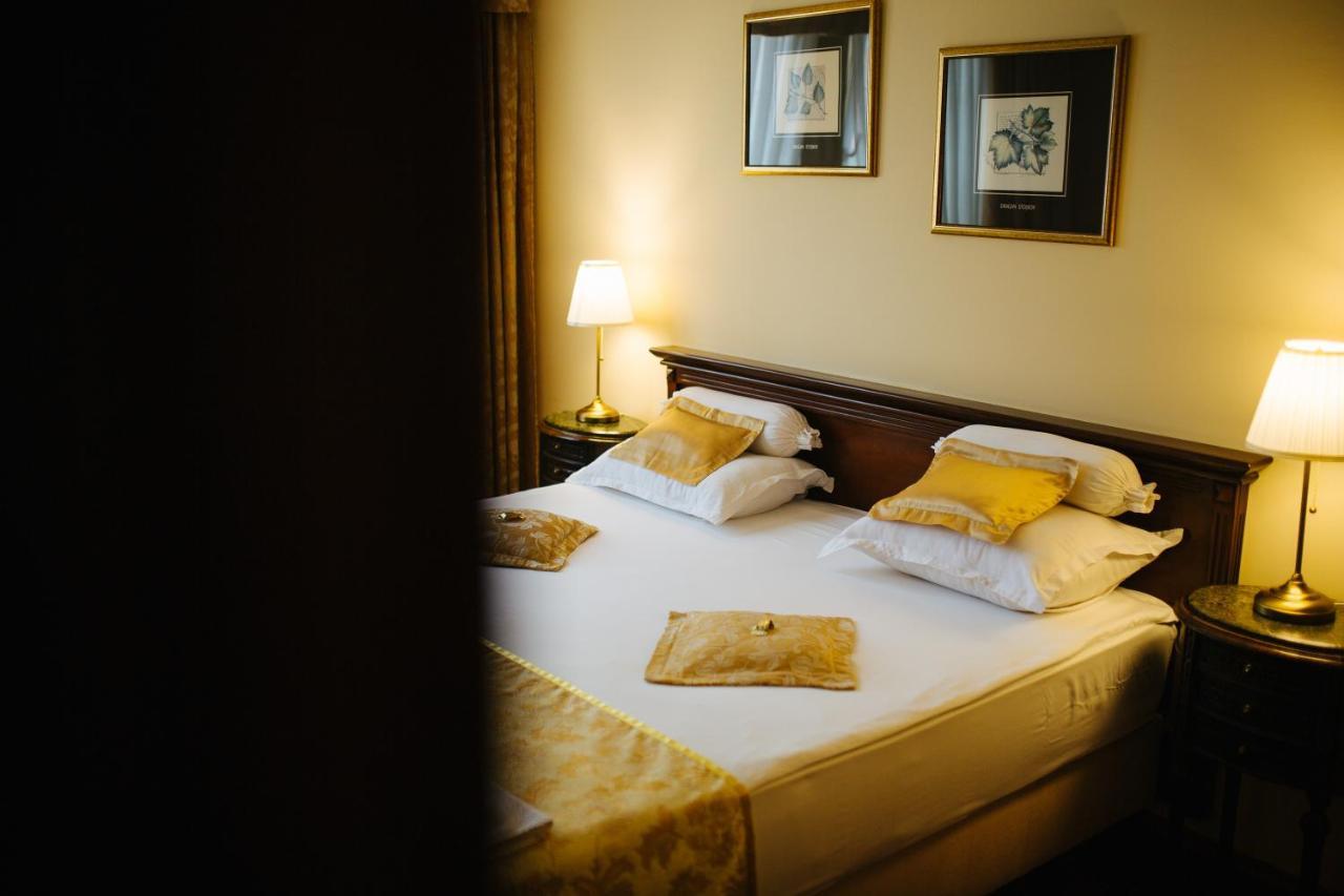 Garni Hotel Andric Sombor Esterno foto