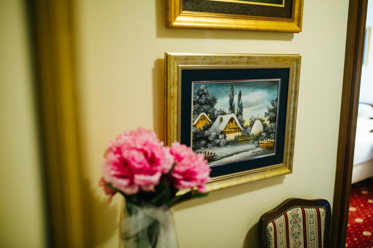 Garni Hotel Andric Sombor Esterno foto