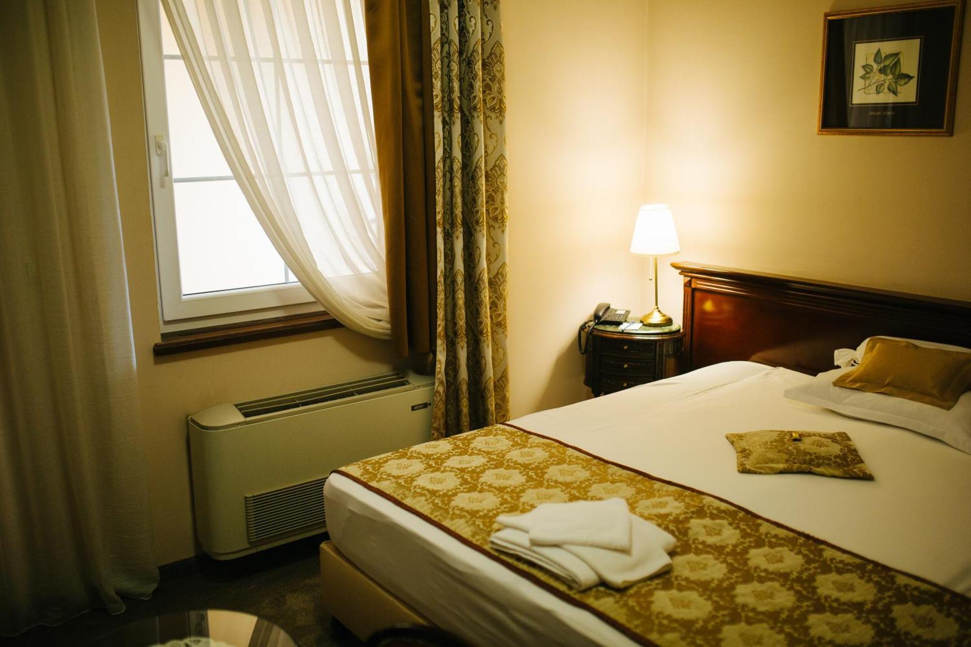 Garni Hotel Andric Sombor Esterno foto