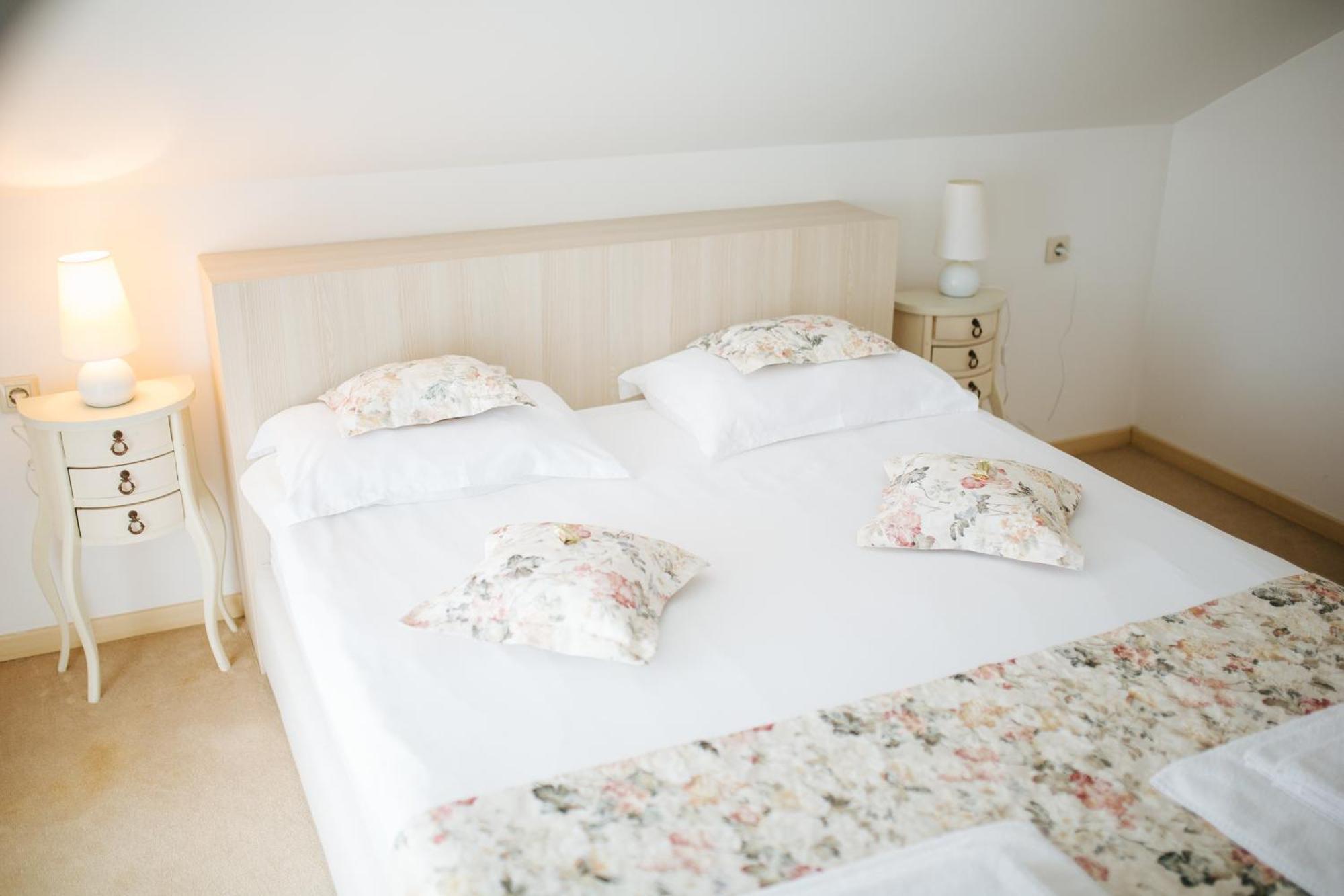 Garni Hotel Andric Sombor Esterno foto