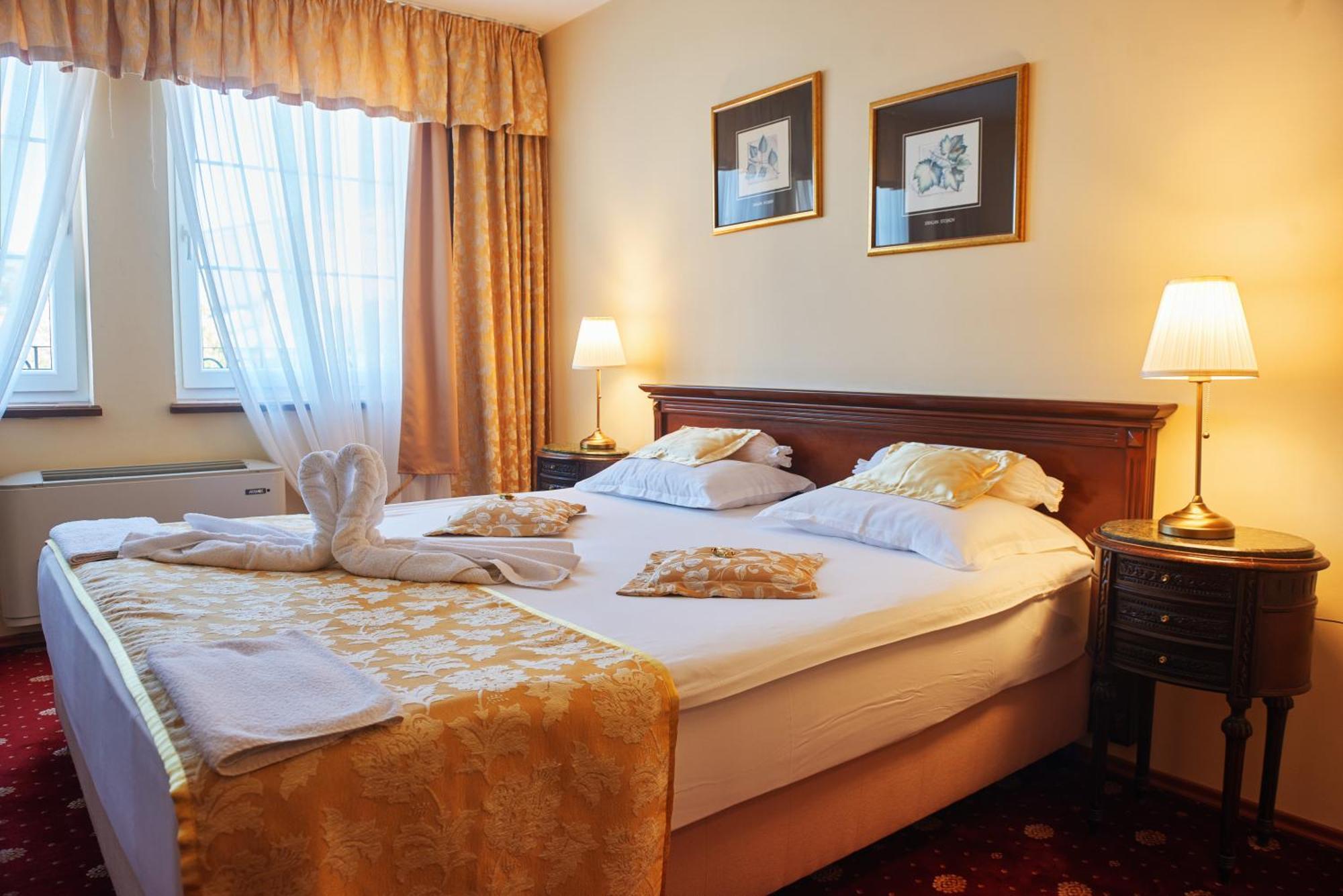 Garni Hotel Andric Sombor Esterno foto