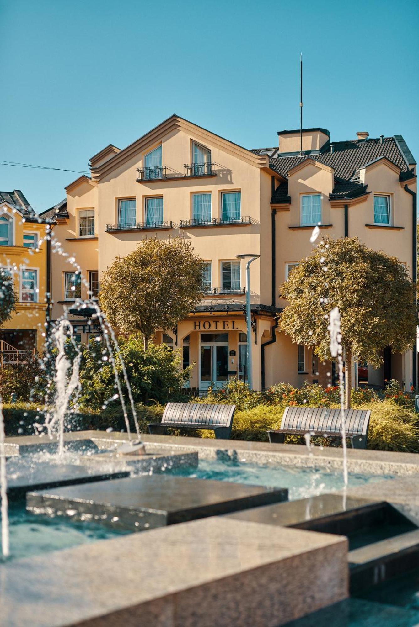 Garni Hotel Andric Sombor Esterno foto